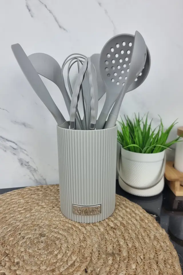 Набір кухонного приладдя 8-пр. Grey MR-1542 ᐉ MR-1542 Grey - - класна ціна в ProPosud