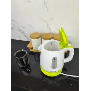 Електрочайник 1,0л 1100Вт пластик Green MR-013 ᐉ MR-013 Green - - класна ціна в ProPosud