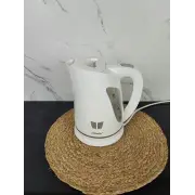 Електрочайник 1,7л 2000Вт пластик White MR-038 ᐉ MR-038 White - - класна ціна в ProPosud