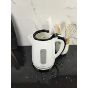 Електрочайник 1,8л 2000Вт пластик White MR-058 ᐉ MR-058 White - - класна ціна в ProPosud