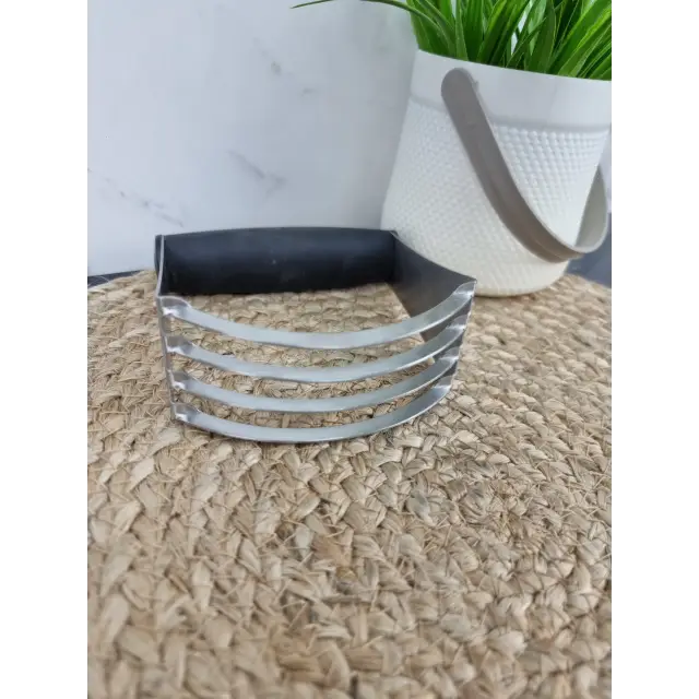 Резак для теста 5093 ᐉ 5093 - - класная цена в ProPosud