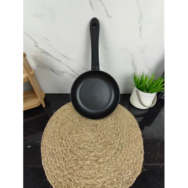 Сковорідка 20см антипр.покриття індукція Soft-touch MR-1217-20 ᐉ MR-1217-20 - - класная цена в ProPosud