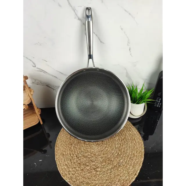 Сковорідка WOK 30см антипр.покриття індукція Ilag MR-1224-30 ᐉ MR-1224-30 - - класная цена в ProPosud
