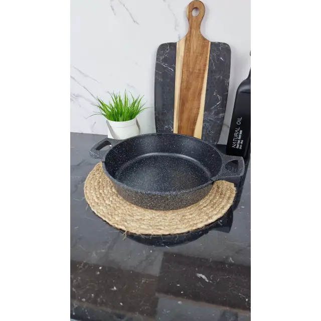 YLS8028-B Кастрюля мелкая 3,5л антипр.покрытие стек.крышка индукция Черная