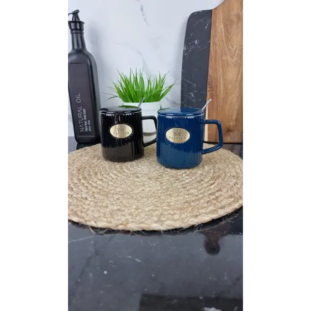 1146 Чашка фарфоровая 420 мл с крышкой «Fashion» (цветная коробка)