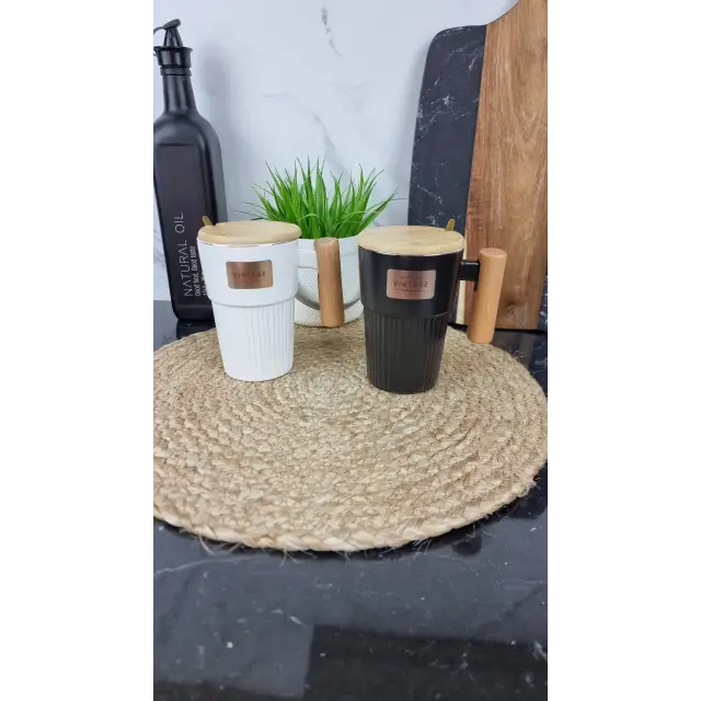 1581-5 Чашка фарфоровая 400 мл с крышкой