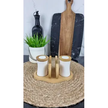 PJ01823 Набор для специй на дерев. подставке соль, перец, салфетница