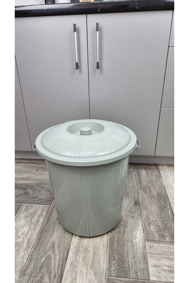 Бак для сміття 35л з кришкою AK 216 ᐉ AK 216 - - класная цена в ProPosud