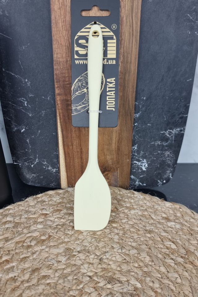 Лопатка косая силиконовая Cremy 21*3,3*1,8см 3300-10 ᐉ 3300-10 - - класная цена в ProPosud