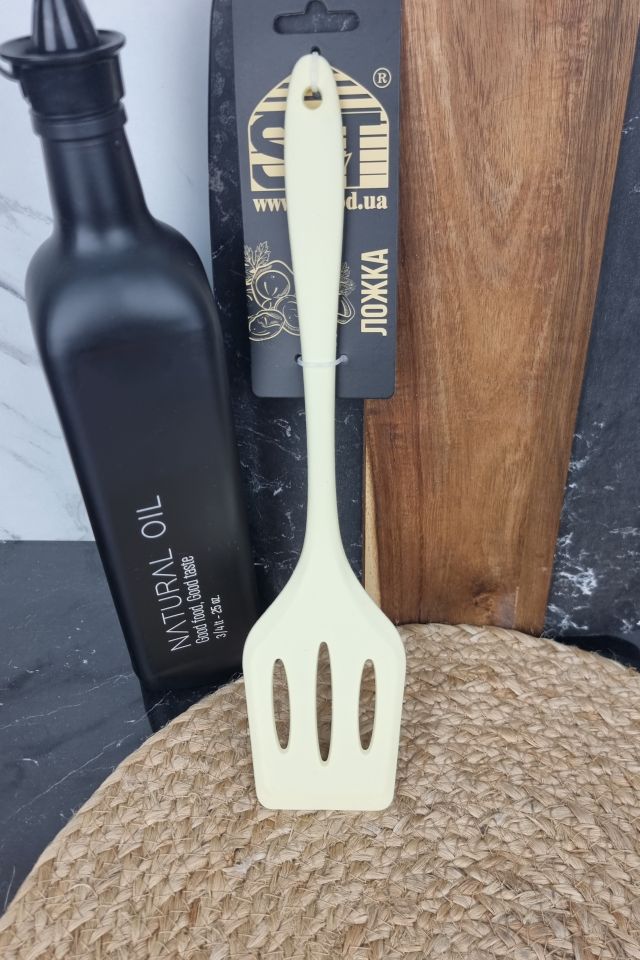 Лопатка с прорезями силиконовая Cremy 29,5*7см 3300-16 ᐉ 3300-16 - - класная цена в ProPosud